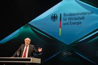 Matthias Machnig, Staatssekretär im Bundesministerium für Wirtschaft und Energie bei der Preisverleihung des Next Economy Awards 2016